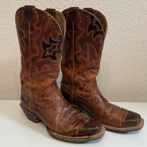 Women’s 7 Ariat Runaway Brown Leather Studded Snip Toe Cowgirl Boots 10009539